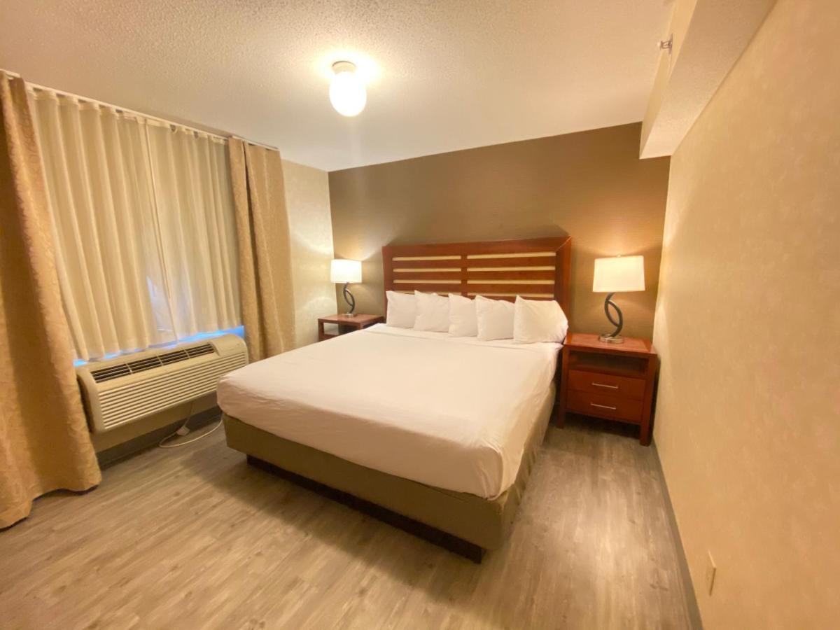 Wyndham Garden Grand Rapids Airport Hotel Eksteriør billede