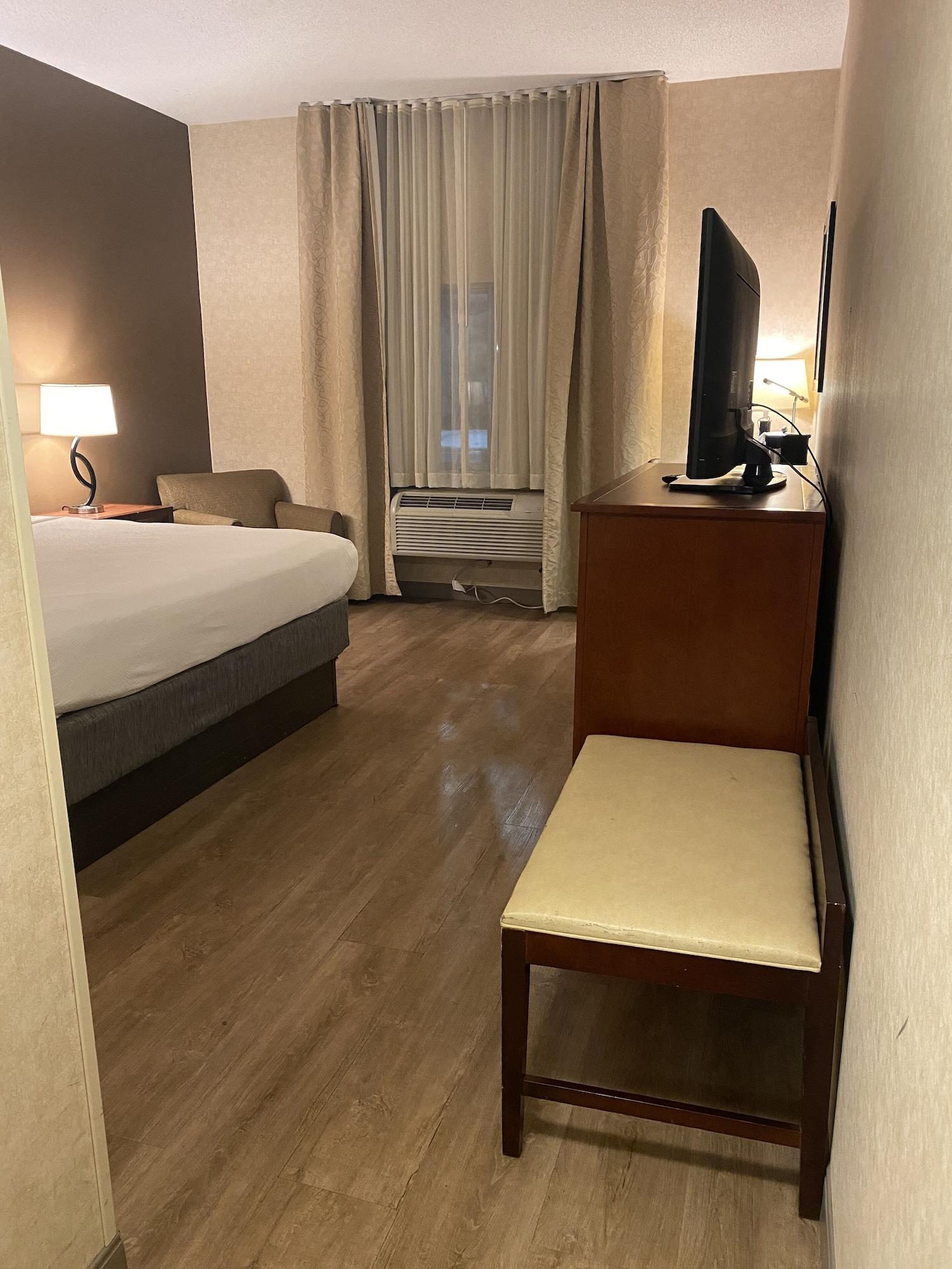 Wyndham Garden Grand Rapids Airport Hotel Eksteriør billede