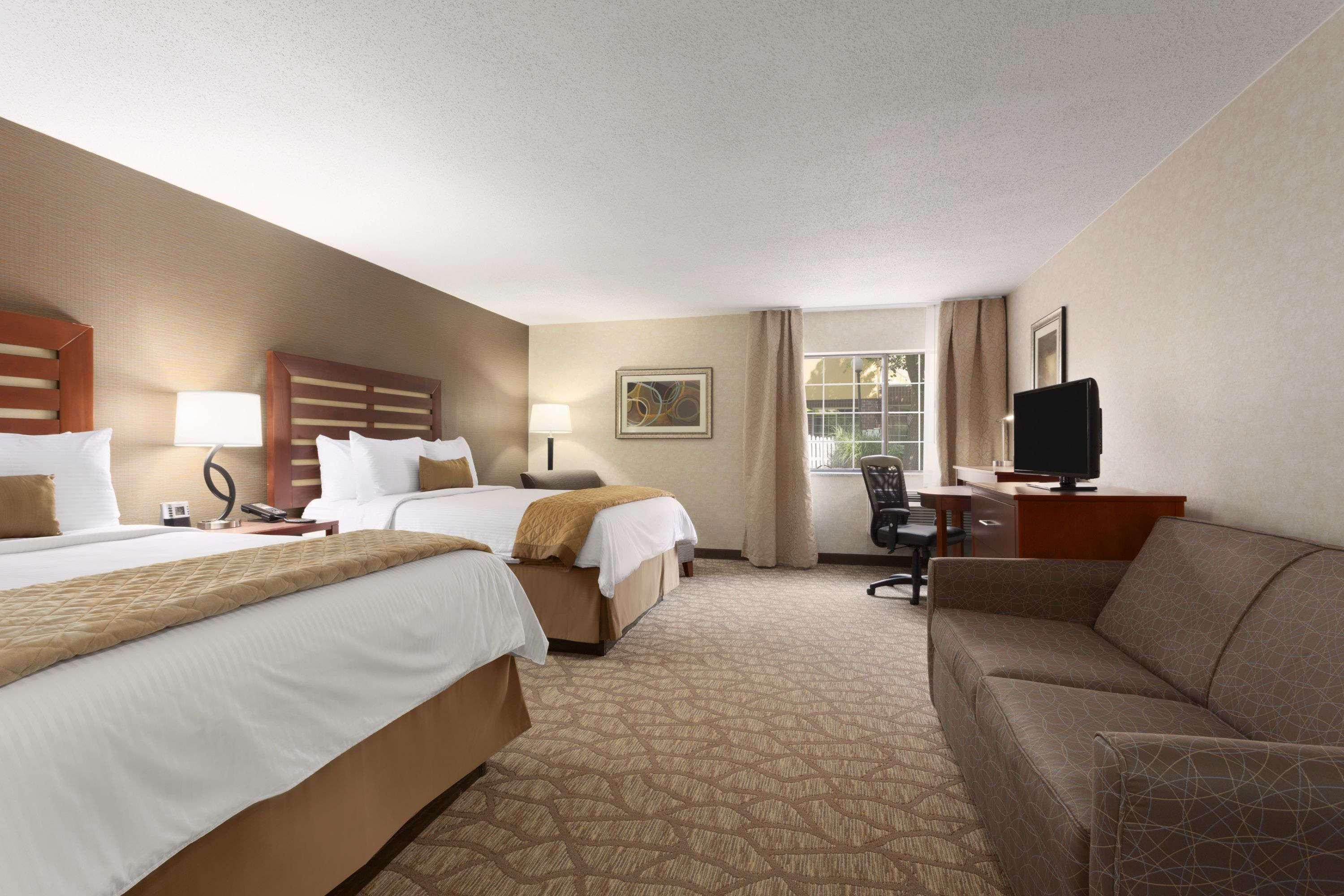 Wyndham Garden Grand Rapids Airport Hotel Eksteriør billede