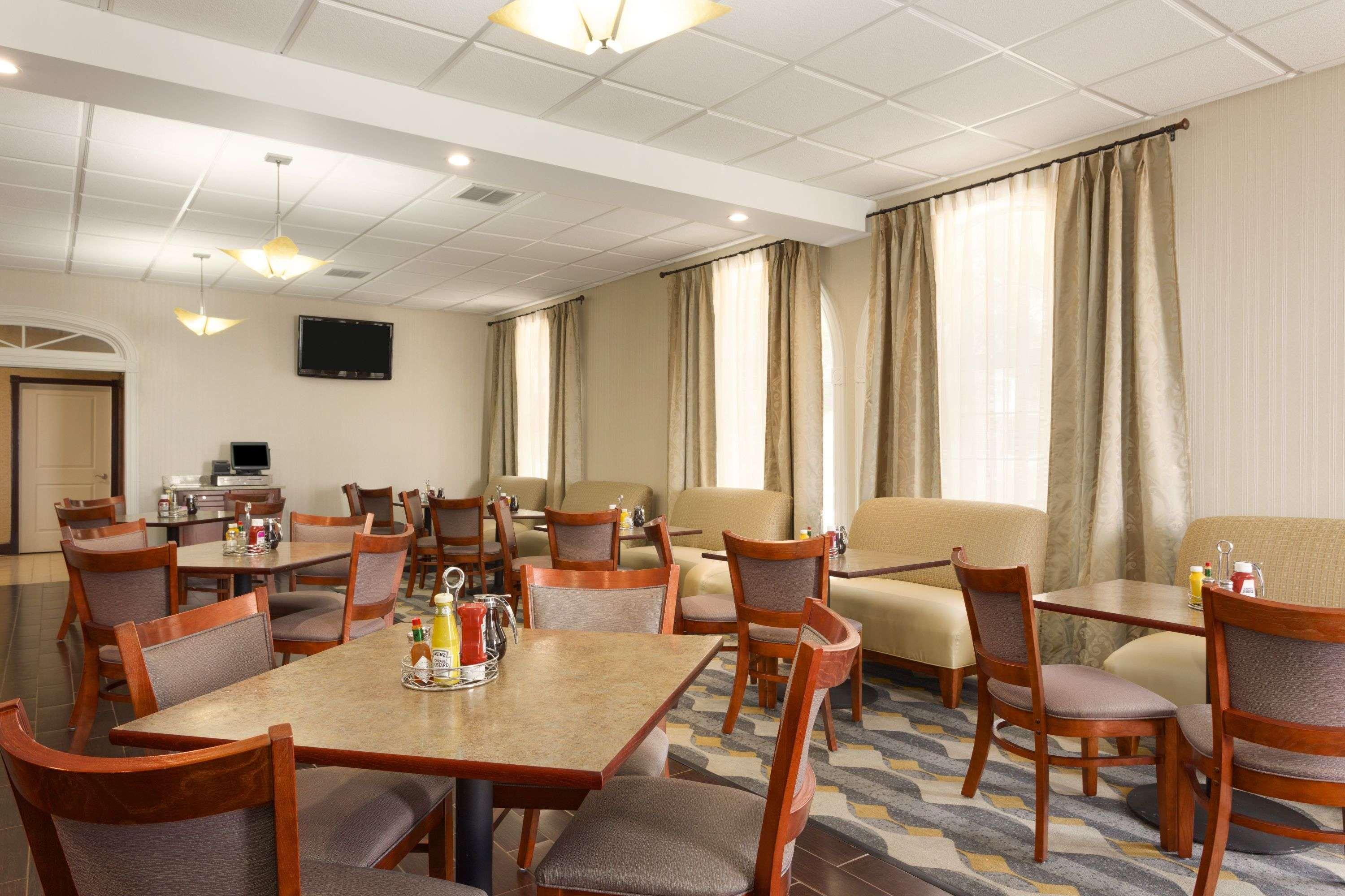 Wyndham Garden Grand Rapids Airport Hotel Eksteriør billede