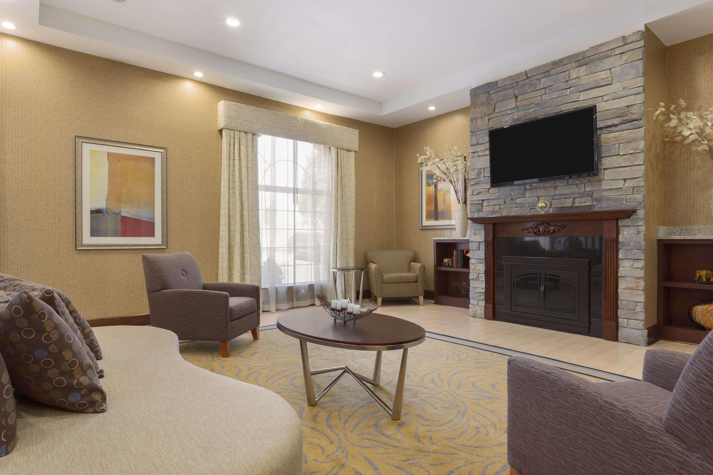 Wyndham Garden Grand Rapids Airport Hotel Eksteriør billede